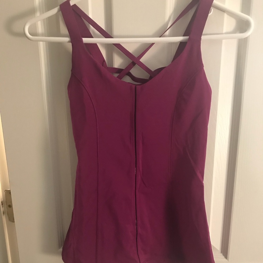 Lululemon tank
